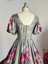 Load image into Gallery viewer, vintage 1960s John Wolf textiles floral cotton dress {s}