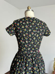 vintage 1950s 60s Swirl wrap dress {m}
