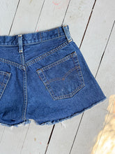 Load image into Gallery viewer, vintage 1980s Levis red line selvedge cut off shorts 27"W