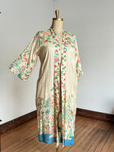 Load image into Gallery viewer, vintage 1920s silk pongee robe