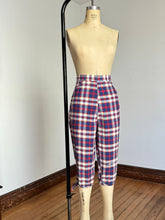 Load image into Gallery viewer, vintage 1950s plaid capri pants {s}