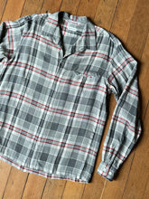 Load image into Gallery viewer, vintage 1950s McGregor long sleeve button up shirt