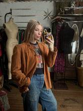 Load image into Gallery viewer, vintage 1940s 50s peach suede jacket {m/l}