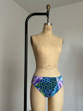 Load image into Gallery viewer, vintage 1960s undies and half slip set {xs-s}