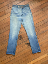 Load image into Gallery viewer, vintage 1970s Wranglers denim jeans 30W