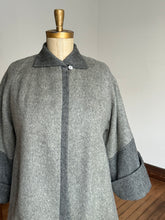 Load image into Gallery viewer, vintage 1950s grey two-tone coat {up to XL}