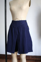 Load image into Gallery viewer, vintage 1950s gym shorts {s}