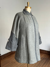 Load image into Gallery viewer, vintage 1950s grey two-tone coat {up to XL}