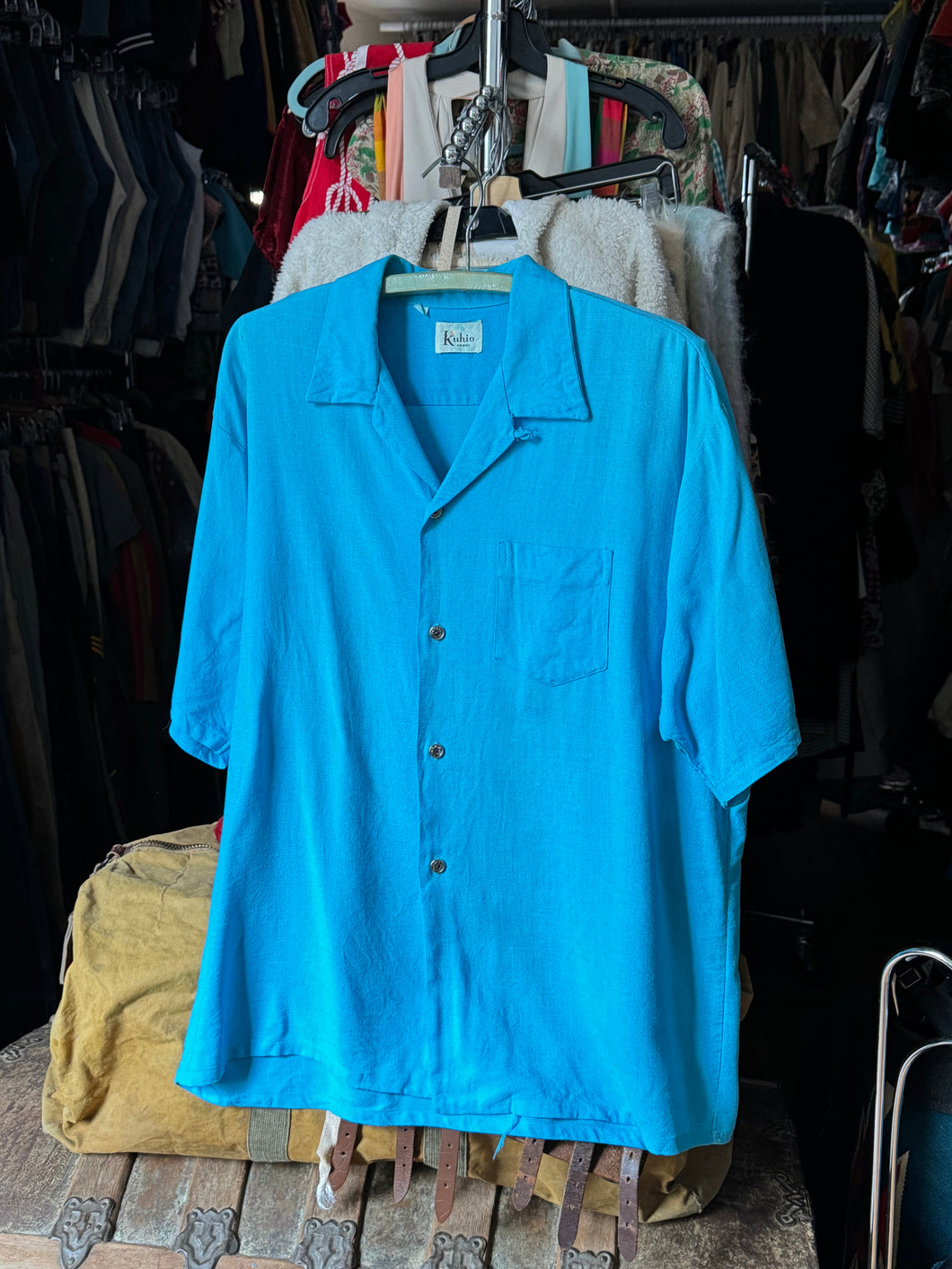 vintage 1950s blue short sleeve button up shirt