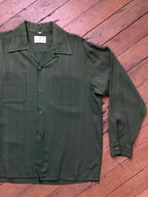 Load image into Gallery viewer, vintage 1950s green long sleeve shirt