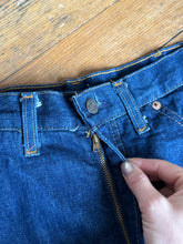 Load image into Gallery viewer, vintage 1970s LEVIS denim jeans for someone TALL 30&quot;W
