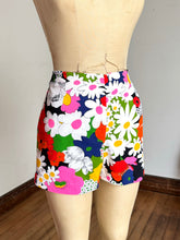 Load image into Gallery viewer, vintage 1960s floral short &amp; tunic set {m}