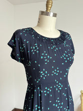Load image into Gallery viewer, vintage 1940s rayon novelty dress {M/L}