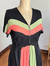 Load image into Gallery viewer, vintage 1940s rayon jersey color block dressing gown {1X}