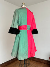 Load image into Gallery viewer, vintage 1940s black velvet robe {xs}