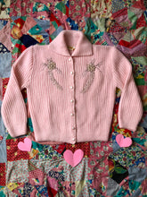Load image into Gallery viewer, vintage 1950s pink cardigan {m}