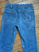 Load image into Gallery viewer, vintage 1970s GWG cut off denim jeans 30W