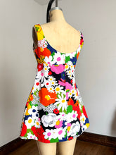 Load image into Gallery viewer, vintage 1960s floral short &amp; tunic set {m}