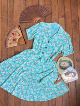 Load image into Gallery viewer, vintage 1940s 50s novelty fan print dress {s/m}