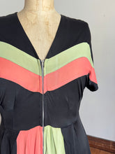 Load image into Gallery viewer, vintage 1940s rayon jersey color block dressing gown {1X}