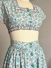 Load image into Gallery viewer, vintage 1940s cotton floral skirt and crop top set {m}