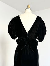 Load image into Gallery viewer, vintage 1930s black velvet gown {xs/s}