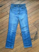 Load image into Gallery viewer, vintage 1970s Lee denim jeans 28/29W