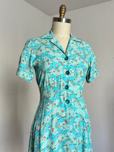 Load image into Gallery viewer, vintage 1940s 50s novelty fan print dress {s/m}