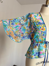 Load image into Gallery viewer, vintage 1970s flutter sleeve jacket top {xs-L}