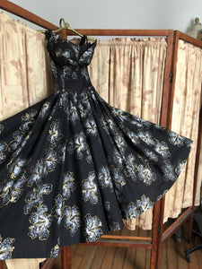 vintage 1950s Alfred Shaheen sun dress {xxs}