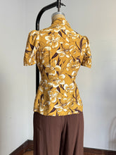 Load image into Gallery viewer, vintage 1930s 40s floral blouse {s}