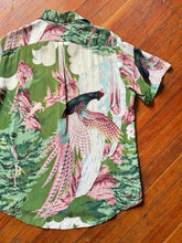 Load image into Gallery viewer, vintage 1940s 50s novelty bird of paradise rayon shirt
