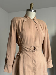 vintage 1940s beige coat {s/m}