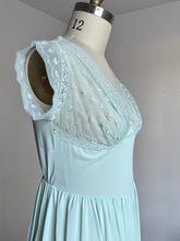 Load image into Gallery viewer, NOS vintage 1950s 60s lucky clover slip {s-m}