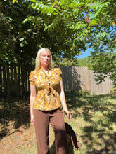Load image into Gallery viewer, vintage 1930s 40s floral blouse {s}