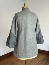 Load image into Gallery viewer, vintage 1950s grey two-tone coat {up to XL}