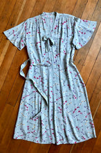Load image into Gallery viewer, vintage 1930s 40s floral dress