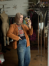 Load image into Gallery viewer, vintage 1940s 50s peach suede jacket {m/l}