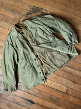 Load image into Gallery viewer, THRASHED vintage 1940s M-43 field jacket set (2pc) jacket and liner