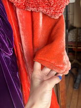 Load image into Gallery viewer, vintage 1930s velvet jacket {xs/s} 30s velvet opera coat