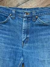 Load image into Gallery viewer, vintage 1970s GWG cut off denim jeans 30W