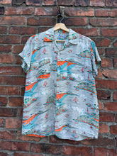 Load image into Gallery viewer, vintage 1950s novelty beach rayon shirt