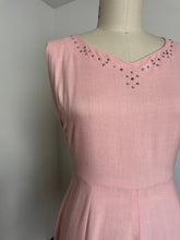 Load image into Gallery viewer, vintage 1950s pink linen dress {m}