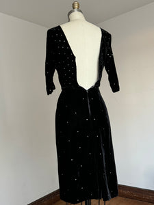 vintage 1950s rhinestone velvet wiggle dress {xxs}