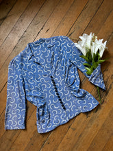 Load image into Gallery viewer, vintage 1940s rayon blouse {s}