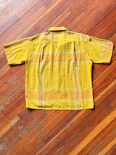 Load image into Gallery viewer, vintage 1960s plaid short sleeve shirt - loop collar