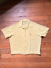 Load image into Gallery viewer, vintage 1950s 60s yellow shirt jac - loop collar
