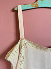 Load image into Gallery viewer, vintage 1920s slip lingerie {s/m}