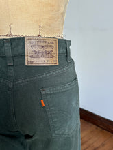 Load image into Gallery viewer, vintage 1990s green LEVIS 550s 28&quot;W