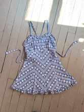 Load image into Gallery viewer, vintage 1940s novelty cotton clamshell swimsuit {s}